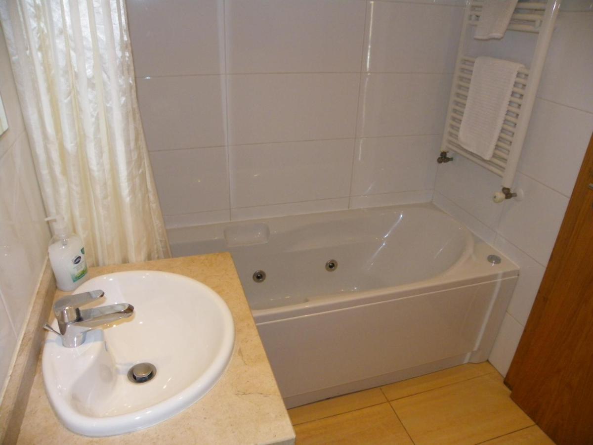 Haven Apartment Sao Martinho do Porto Bagian luar foto
